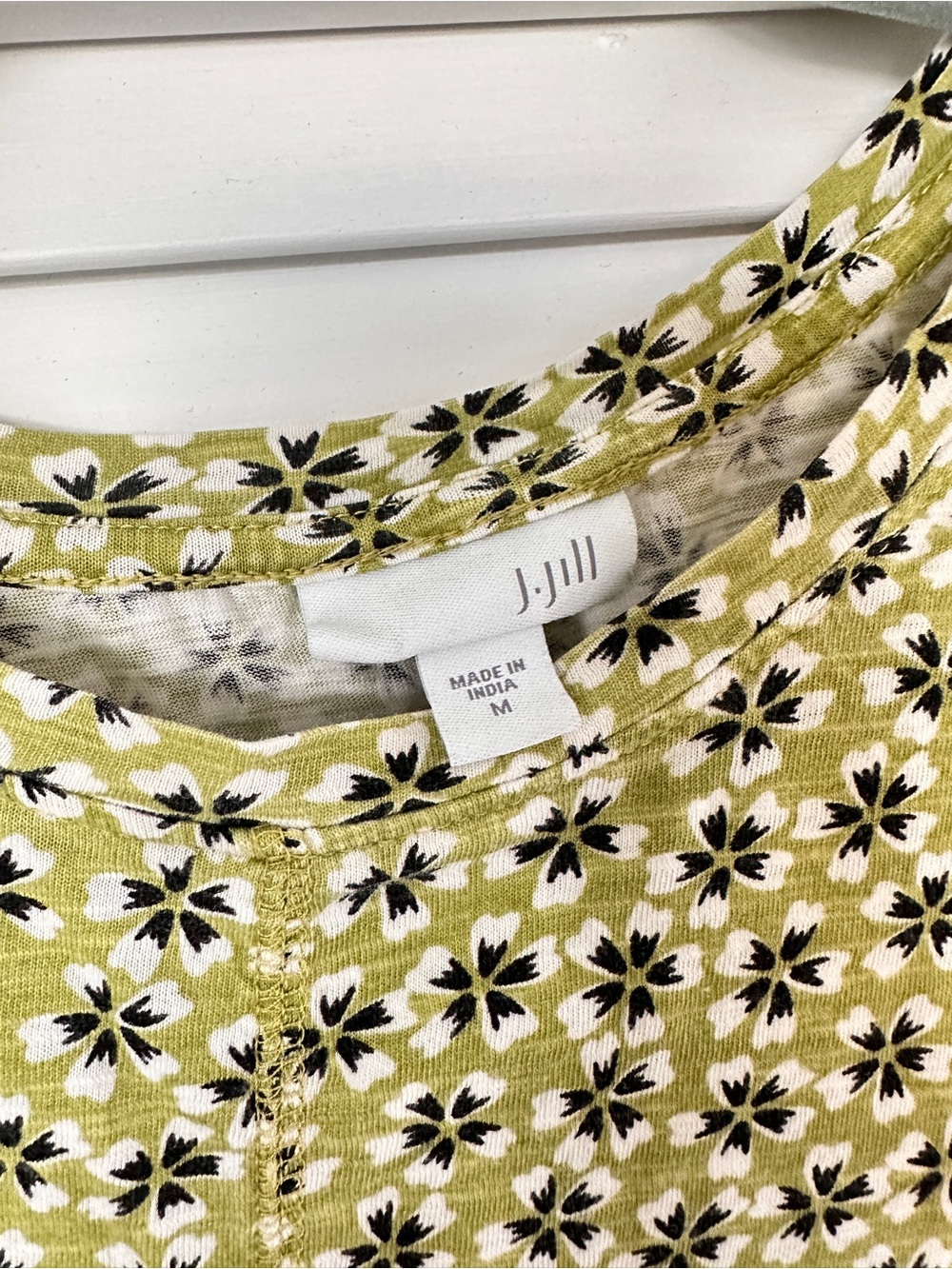 J. Jill Green Floral 3/4 Sleeve 100% Pima Cotton Center Seam Size M - Picture 2 of 16